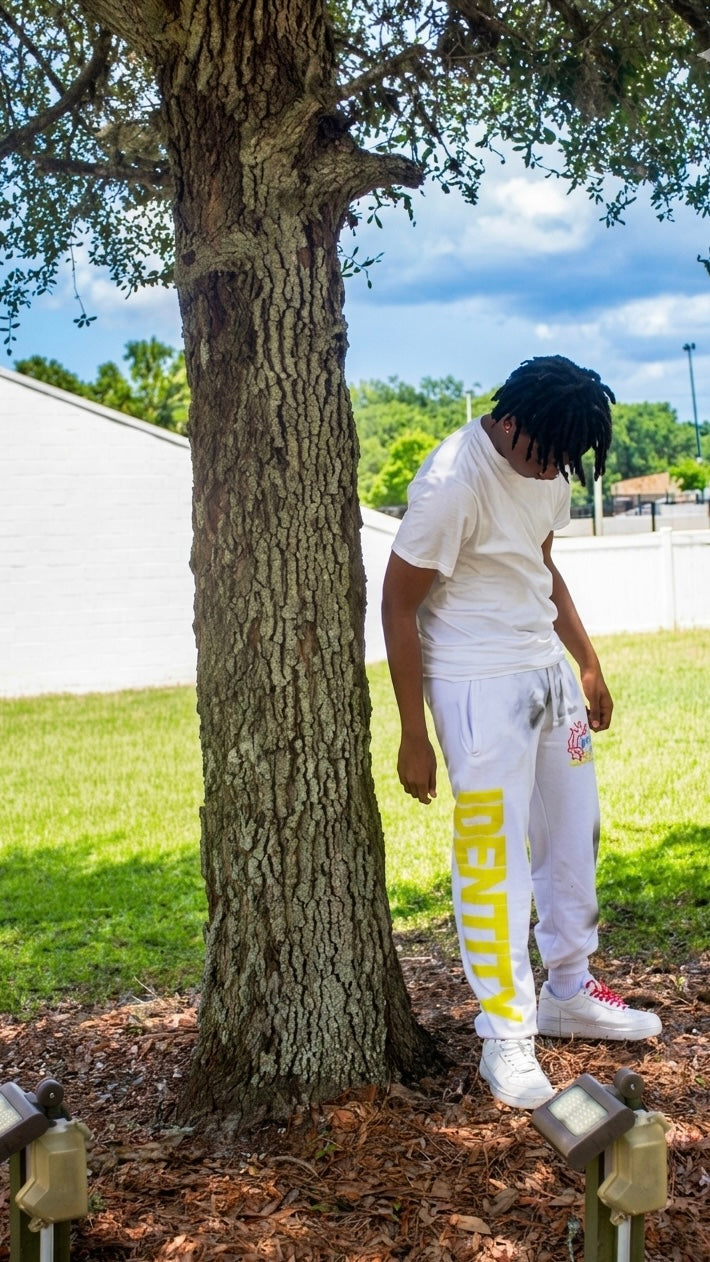 IDENTITY FLAG ACID WASH SWEATS(WHITE)
