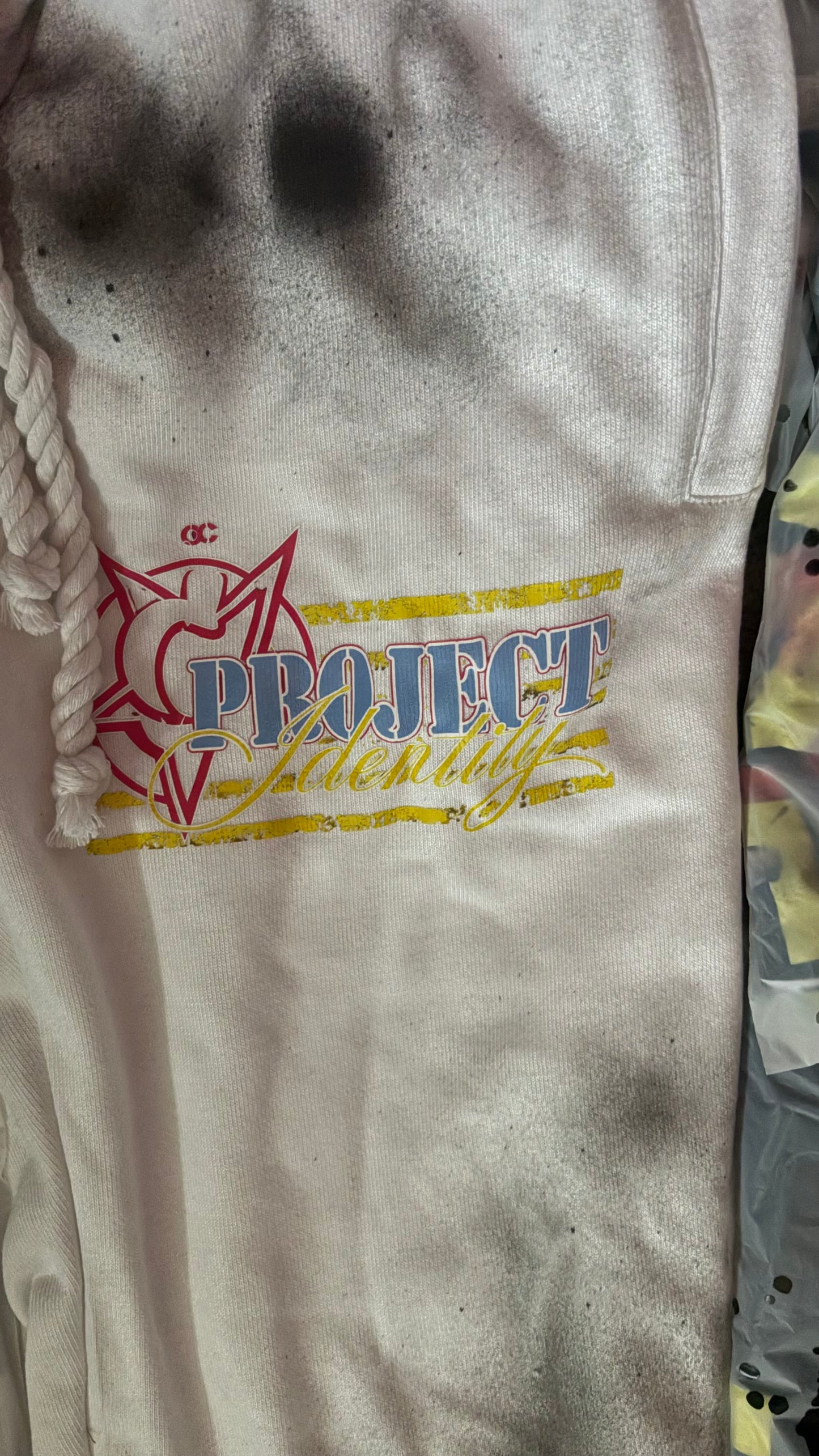 IDENTITY FLAG ACID WASH SWEATS(WHITE)